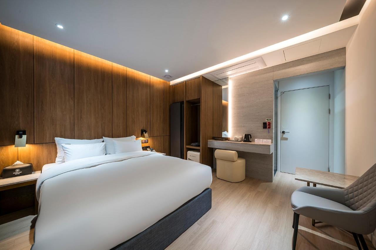 Brown Dot Hotel Pyeonghwa Plaza Mokpho Kültér fotó