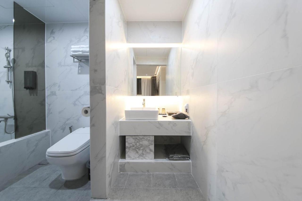 Brown Dot Hotel Pyeonghwa Plaza Mokpho Kültér fotó