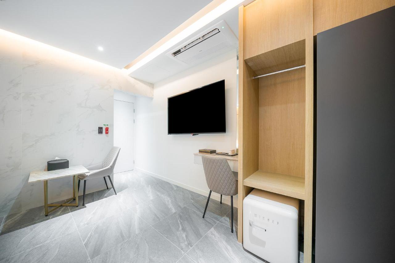 Brown Dot Hotel Pyeonghwa Plaza Mokpho Kültér fotó